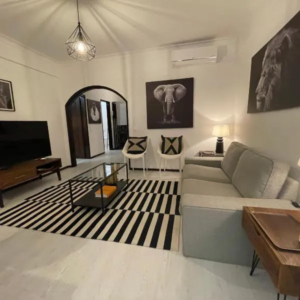 MHouse lease Cascais Spacious 3 BR Family next center, отель в городе Алкабидеше