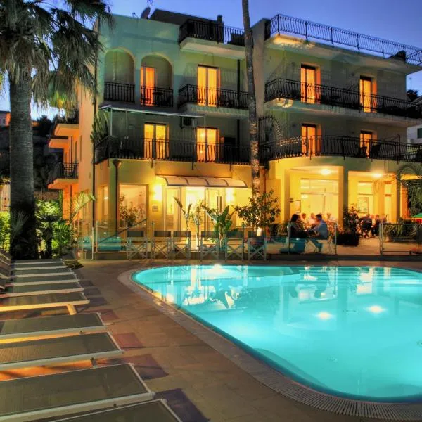 Hotel Casella, hotel v destinácii Pietra Ligure