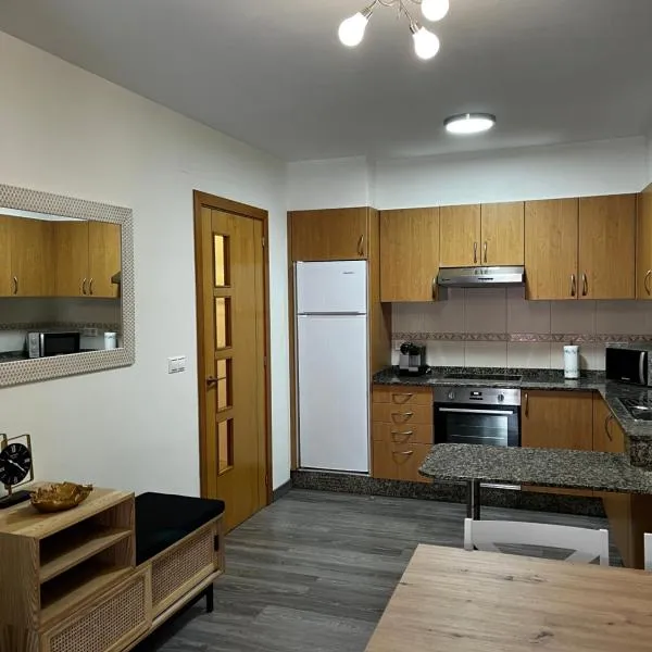 Apartamento en Boiro, hotel a Escarabote