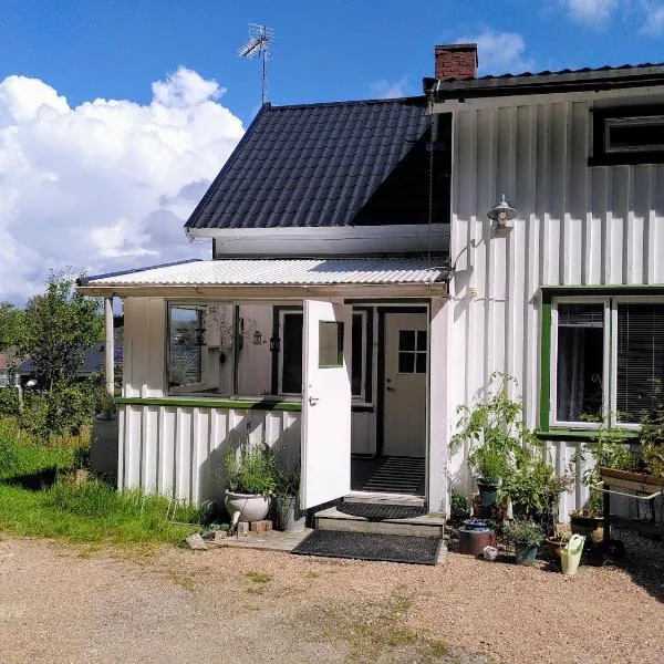 Lägenhet naturnära i Henån, hotel v destinaci Henån