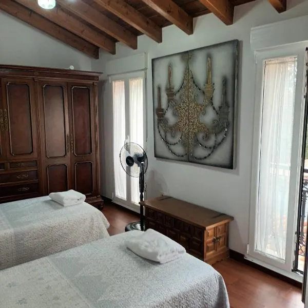 O Cobo Vacacional، فندق في بادرون