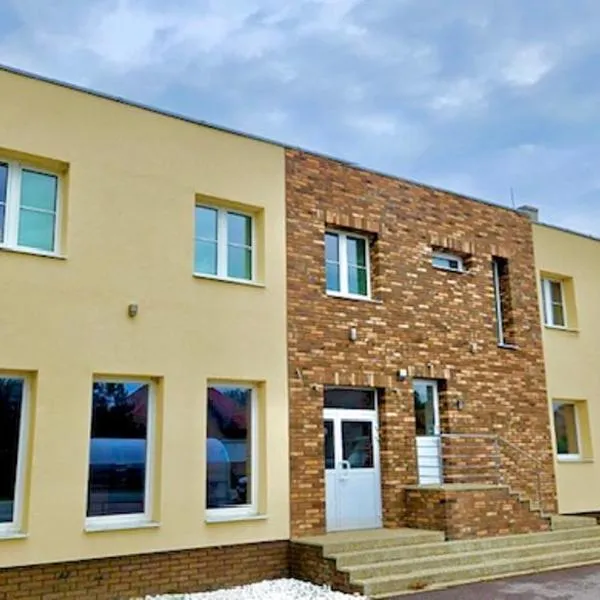Penzión Alexandra, hotel v destinaci Hokovce