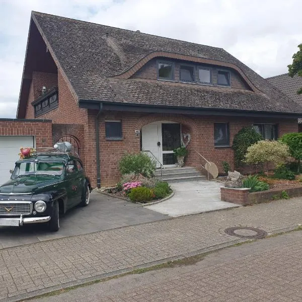 FeWo beim Oldtimer, hotel in Rees