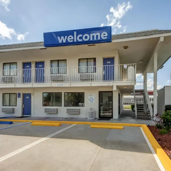 Motel 6-Lakeland, FL, hotel en Lakeland
