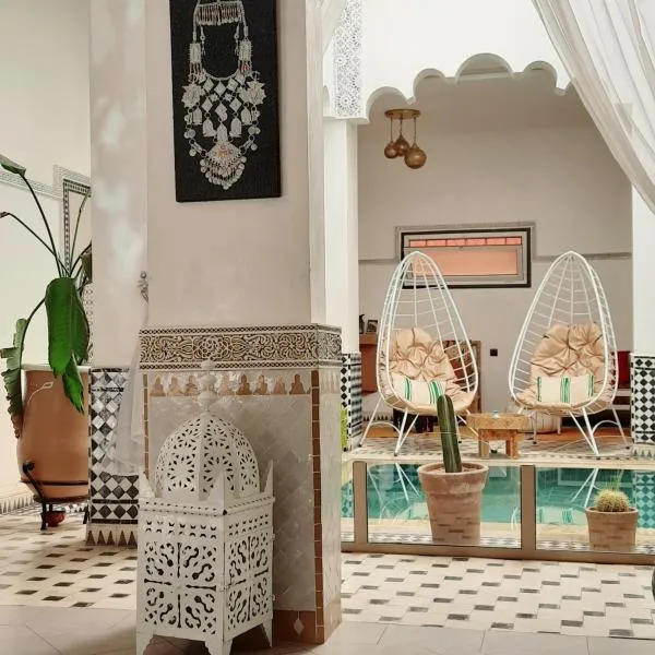 Hotel Riad Amlal, hotel v destinaci Warzazát