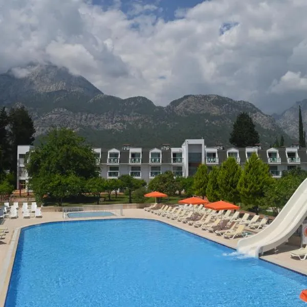 OMORFİ GARDEN RESORT, hotel v mestu Dedeköy