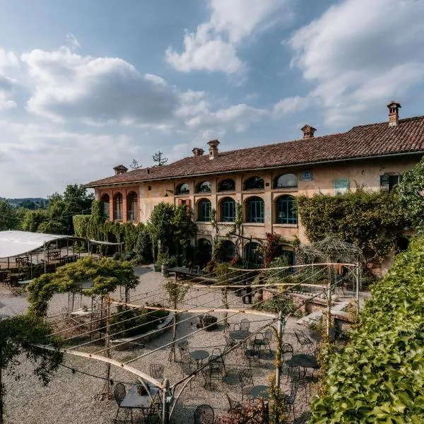 Borgo Casa Scaparone, ξενοδοχείο στην Άλμπα
