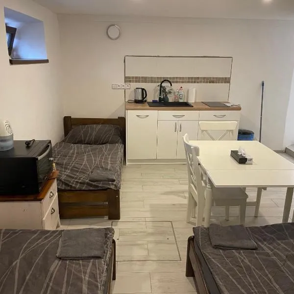 Apartmán nad Bazilikou 2, hotel in Třebíč