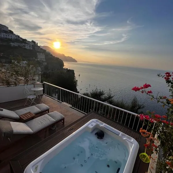 SeaJewelsDeluxurySuite, hotel ad Amalfi