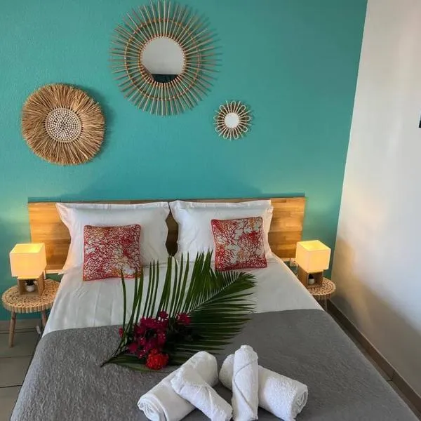 Appartement les pieds dans l'eau, khách sạn ở Sainte-Anne