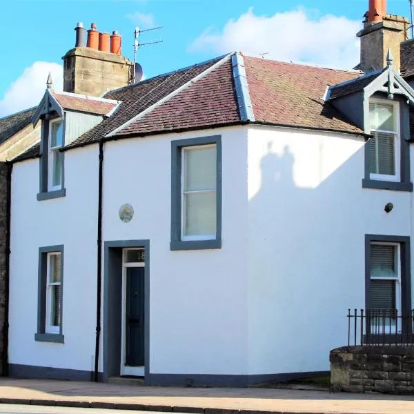 Beeswing, a Victorian Gem in Biggar, hotel in Biggar
