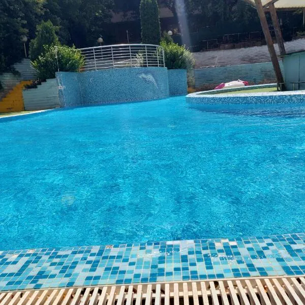WAVETOWER, hotel in Golden Sands