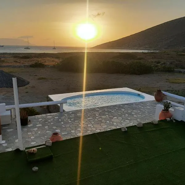 Traditional House by The Beach, hotel di Agia Theodoti