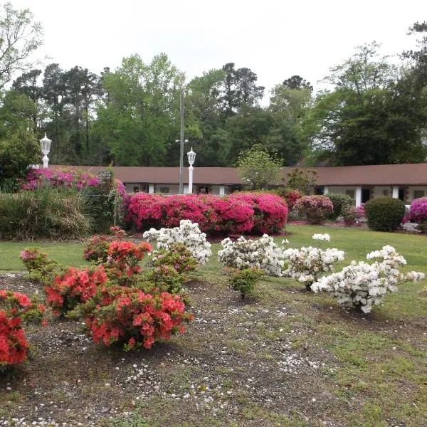 Azalea Inn & Suites, hotel in Wilmington
