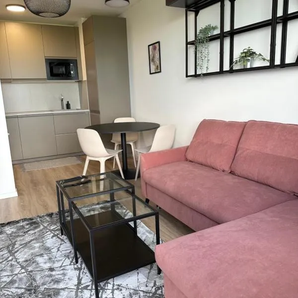 2 room Apartment, new building, near Airport, Ovocné sady,, hotel em Prievoz