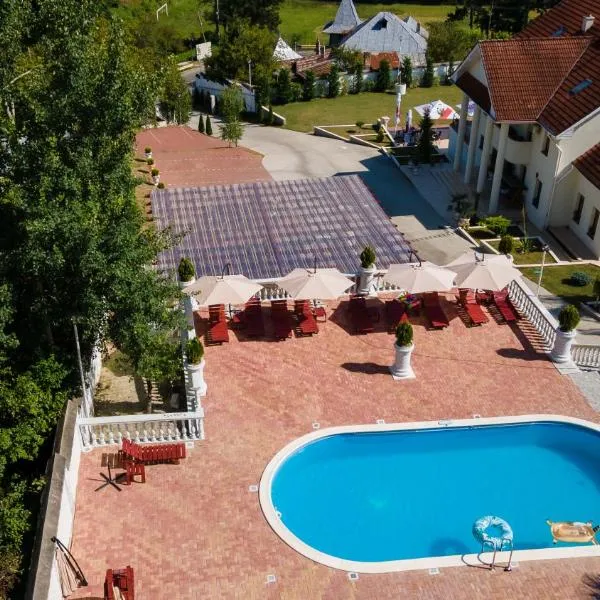 Virginia Gardens, hótel í Băile Govora