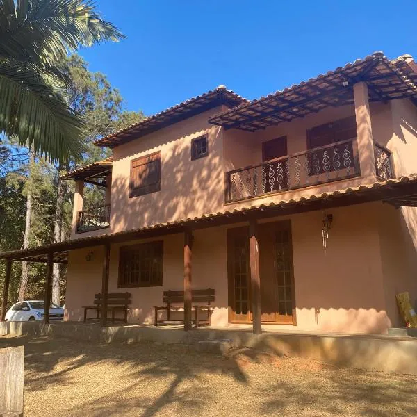 Casa dos Coqueiros - Cama, Café e Eventos, hôtel à Itabirito
