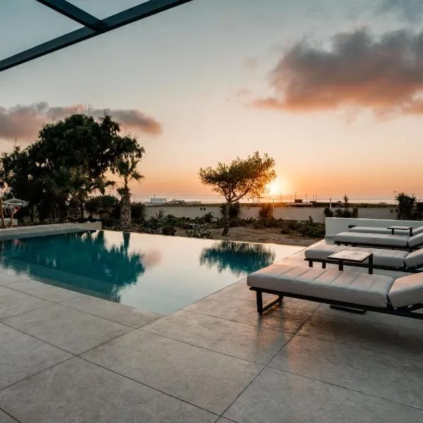 Echo Villa, hotel u Firi