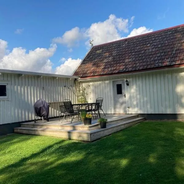 Liten stuga i Haverdal, hotel v destinaci Haverdal