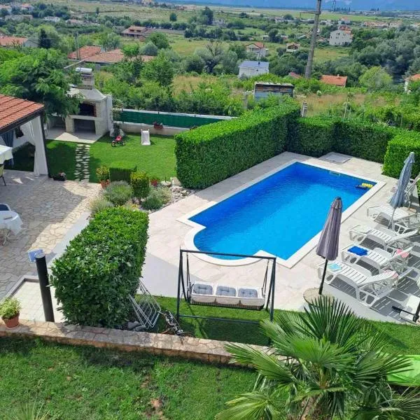 Villa Panorama, hotel in Blagaj