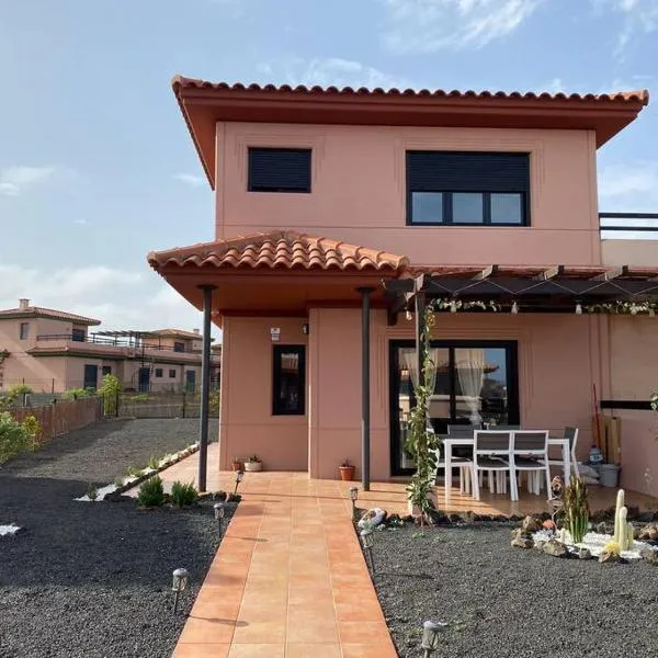 Casa Jazmines, hotel in Lajares