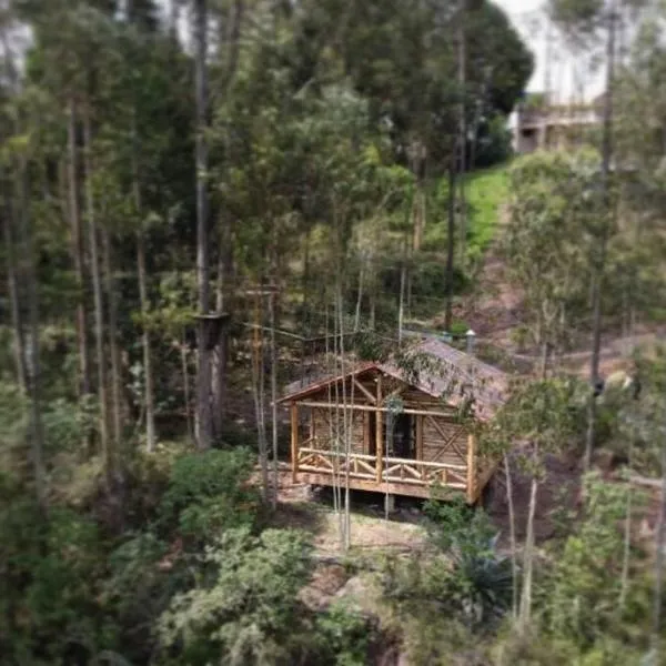 The Hideout- A Cabin in Nature; 25 min from Cuenca, hotel a Paute