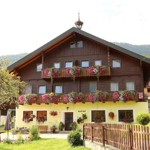 Haufhof-Pension am Bauernhof, Haus im Ennstal bei Schladming, ξενοδοχείο στο Haus