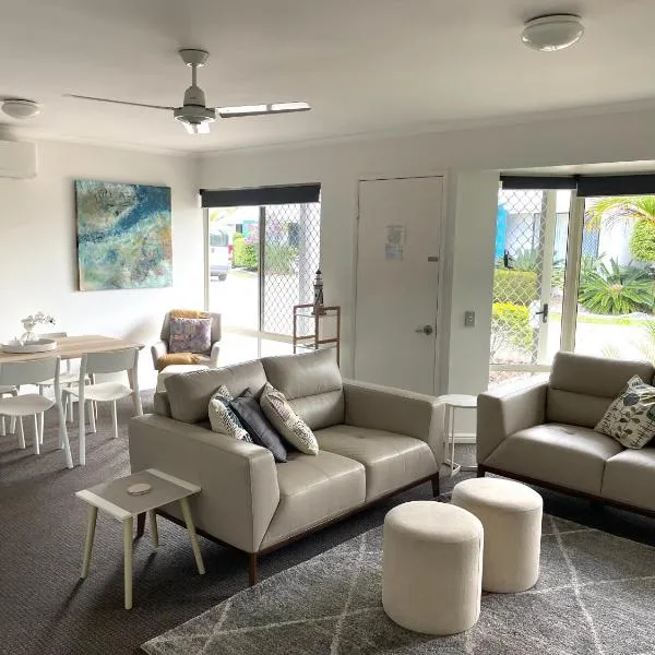 2 Bedroom Villa In Tropical Resort, hotell i Noosaville