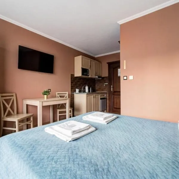 Willa Sichelscy - apartamenty i pokoje z aneksami kuchennymi - atrakcyjne rabaty na termy!, готель у місті Білий Дунаєць