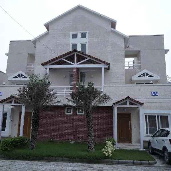 Madhav Kuteer B- 34 Vrindavan, hotel v destinaci Vrindavan