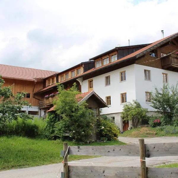 Panoramahof Monika Kennerknecht, hotel v destinaci Akams