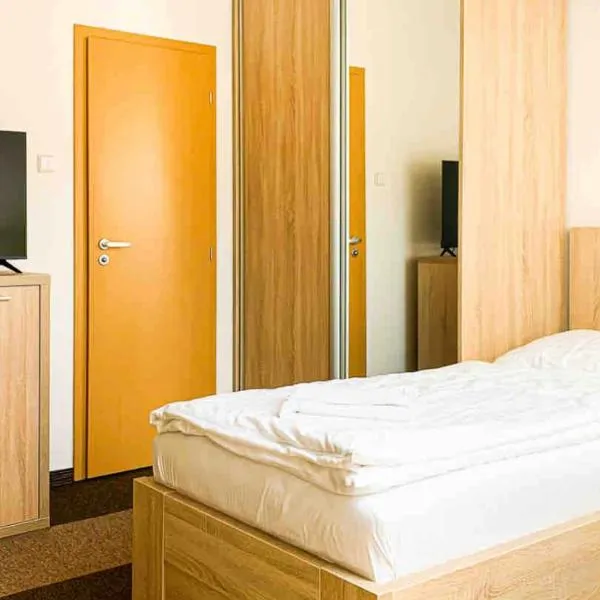 Jahodná, hotel v Košicích