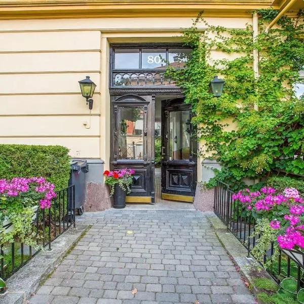 Just behind The Royal Palace，位于奥斯陆的酒店