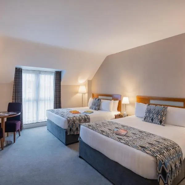 Raheen Woods Hotel, hotel v destinaci Athenry