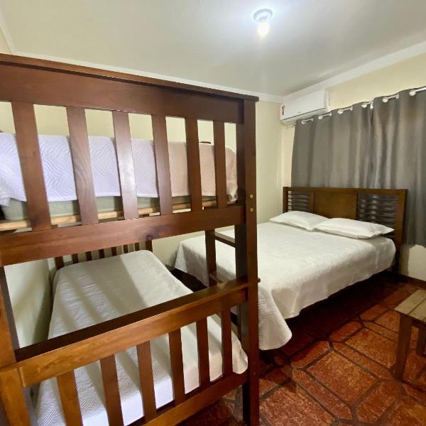 Residencial Ide Martins a 30 metros da Praia de Bombinhas e próximo a Praia da Lagoinha - Foto 2