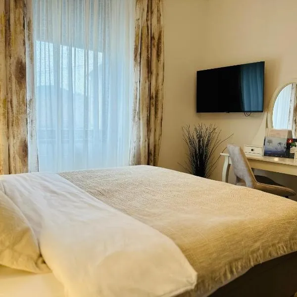 Luxury city rooms, hotel v destinaci Ogulin