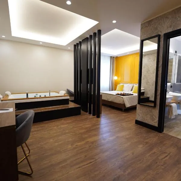 Re Di Cuori Hotel – hotel w mieście Caianello