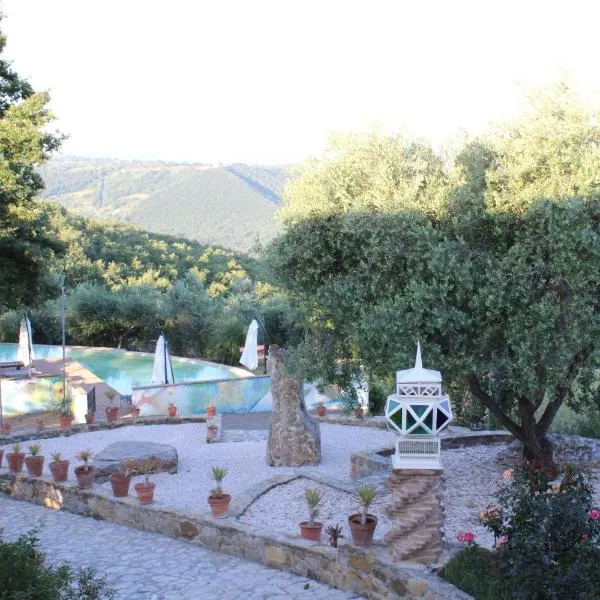 LE PIETRE PARLANTI RESORT & WINERY, hotel in Montegabbione