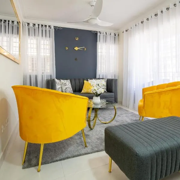 Luxury, cozy apartment Malecon / 3 min Downtown, hotel en Santo Domingo