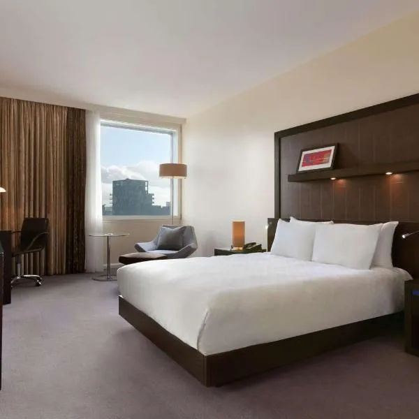 Hilton London Canary Wharf, hotelli Lontoossa