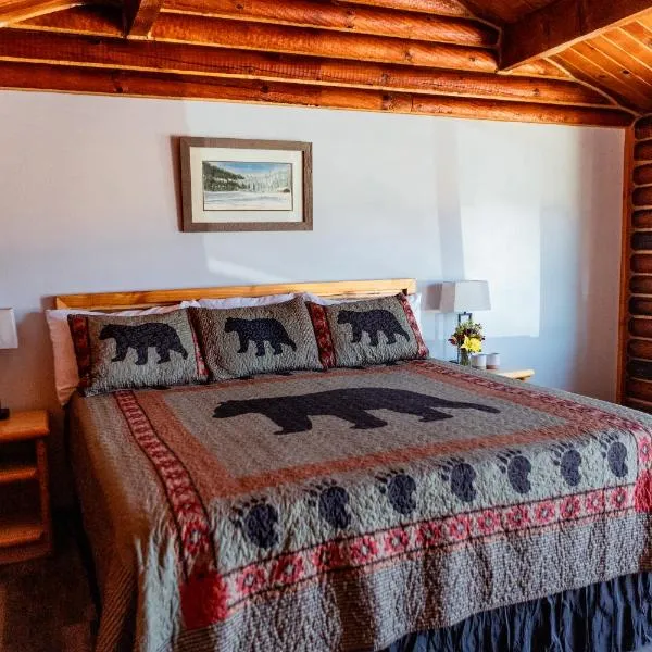 Big Medicine Cabins, hotel in Saint Ignatius