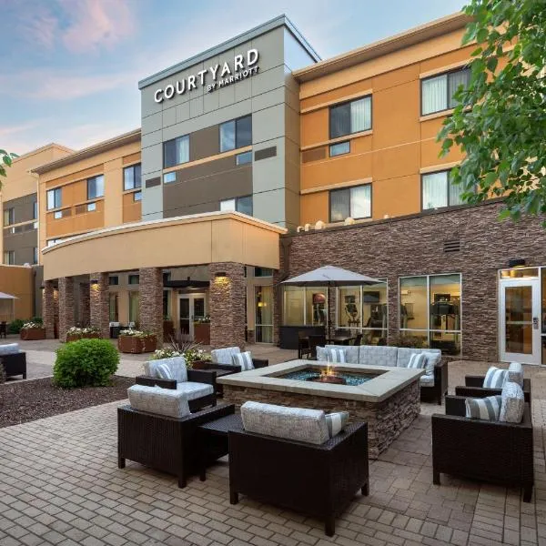 Courtyard Mankato Hotel & Event Center, hotel en Saint Peter