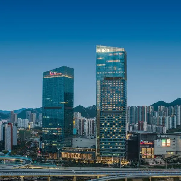 濟南魯能希爾頓酒店及公寓，濟南的飯店