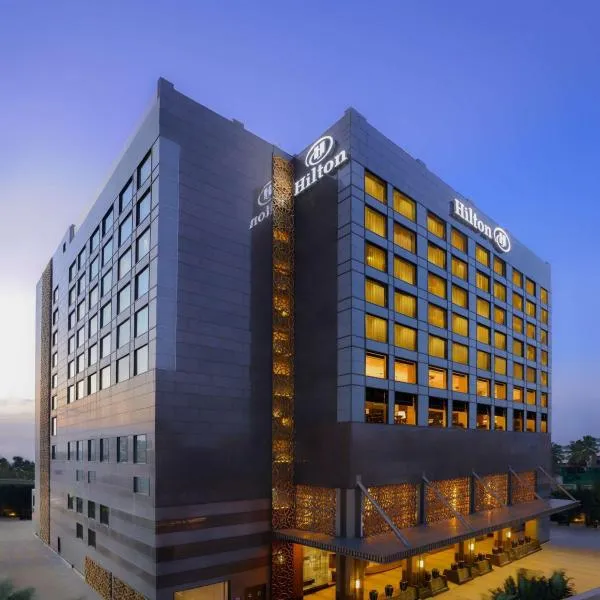 Hilton Chennai – hotel w mieście Ćennaj