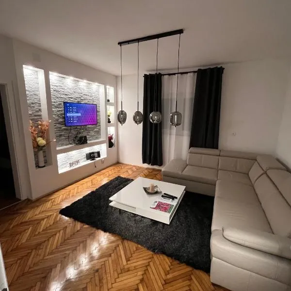Apartman Žanić Ogulin with pool and jacuzzy, hotell sihtkohas Ogulin