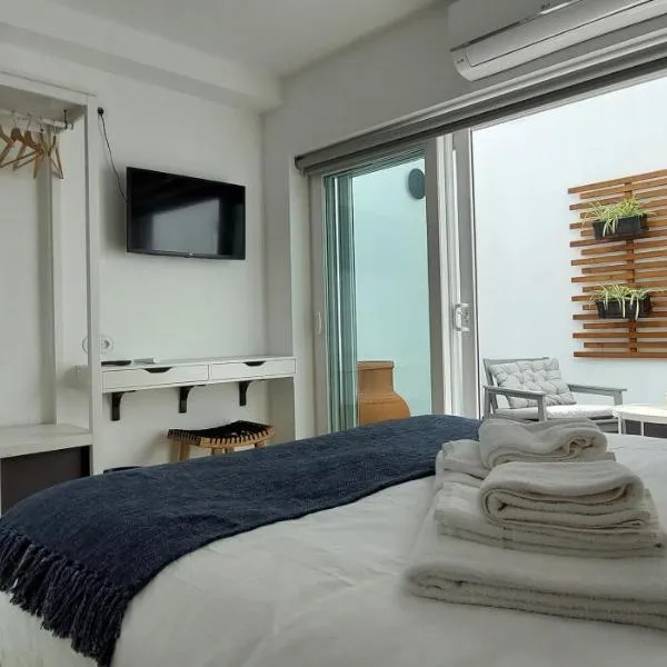 Angra Heritage - City Center Hostel, מלון באנגרה דו אירואיז'מו