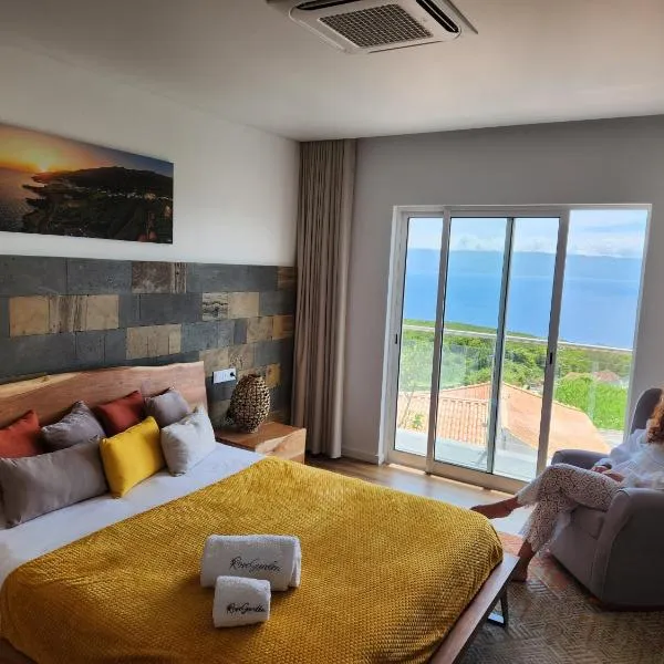 Rosegarden View, hotel in Velas