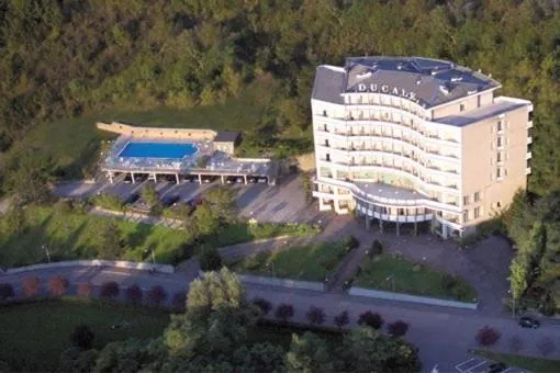 Hotel Ducale, hotel in Tabiano