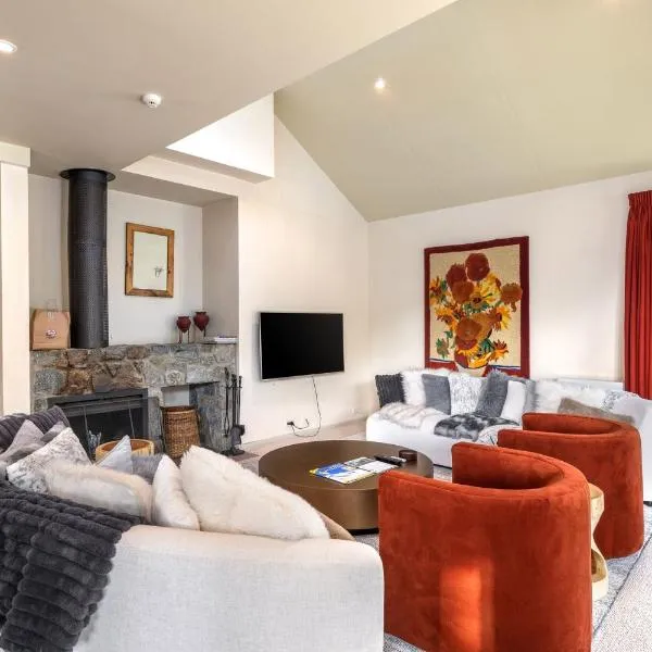 Aspect 5 Chalet a stones throw from all Thredbo has to offer, hotel v destinaci Thredbo