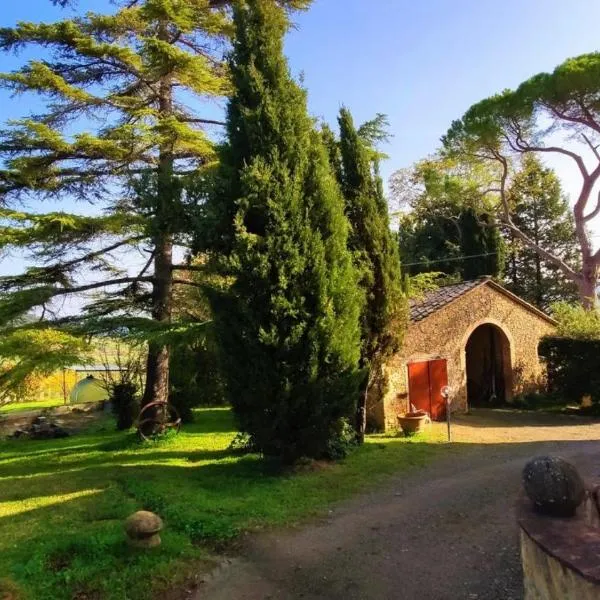 Podere Mona, hotel v destinácii Pomarance